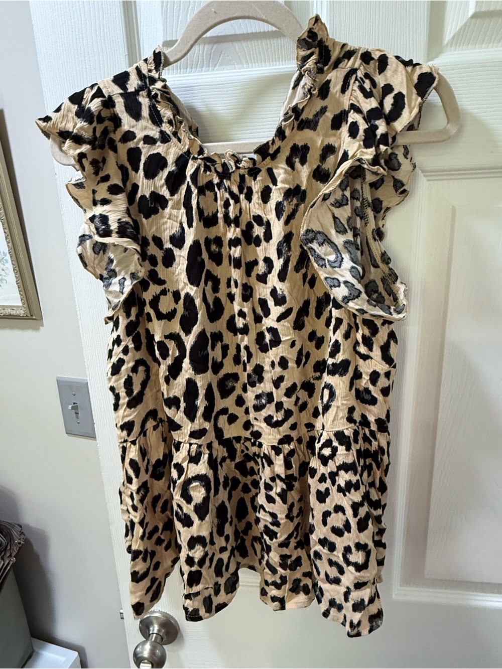 Main Strip Leopard Print Ruffle Tank Top - Tan & Black